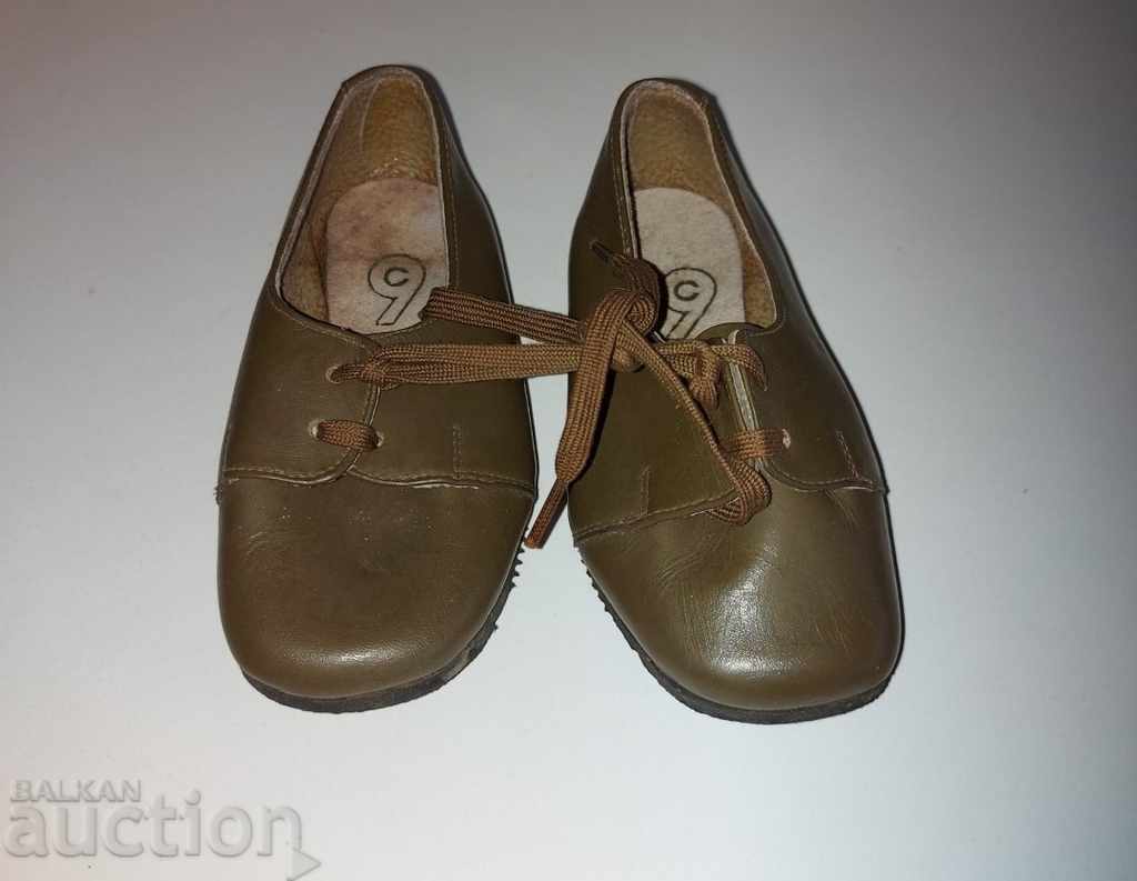 Delivery of . OLD LITTLE SOC CHILDREN'S SHOES SHOES ROSES FORKS BOOTS Delivery of . OLD LITTLE SOC CHILDREN'S SHOES SHOES ROSES FORKS BOOTS