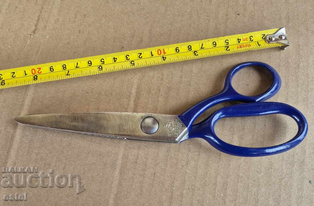 Auction French "zigzag" scissors Auction French "zigzag" scissors