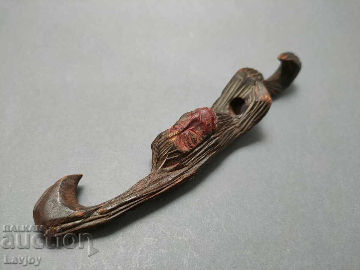 Delivery of Wooden figure