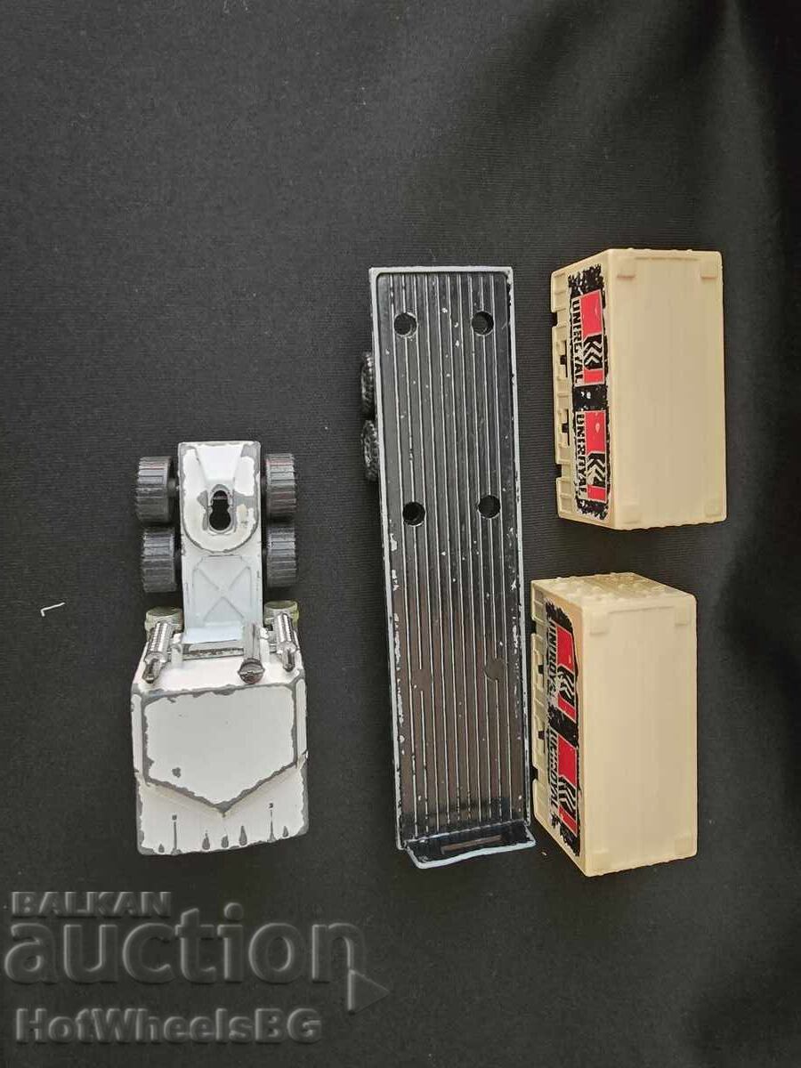 Matchbox Convoy CY-3 Peterbilt Double Container Truck-Uniroy - 5 Matchbox Convoy CY-3 Peterbilt Double Container Truck-Uniroy - 5