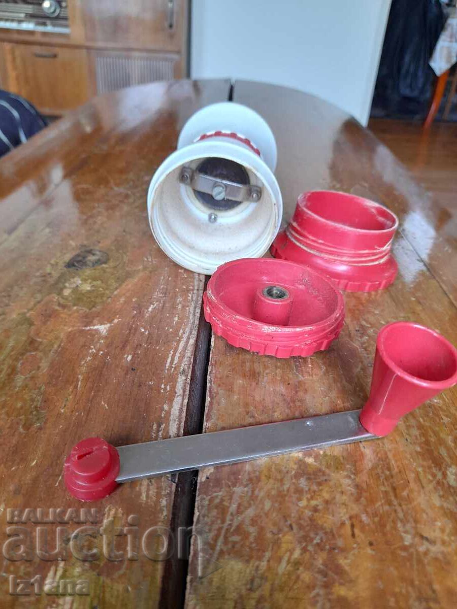 Delivery of Old coffee grinder, grinder, coffee grinder Delivery of Old coffee grinder, grinder, coffee grinder