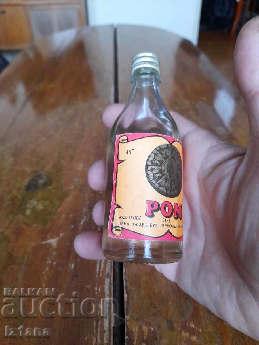 Стара бутилка,стограмка Ром с цена 50.00 лв. | € 25.56