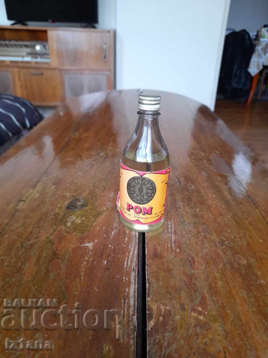 Стара бутилка,стограмка Ром