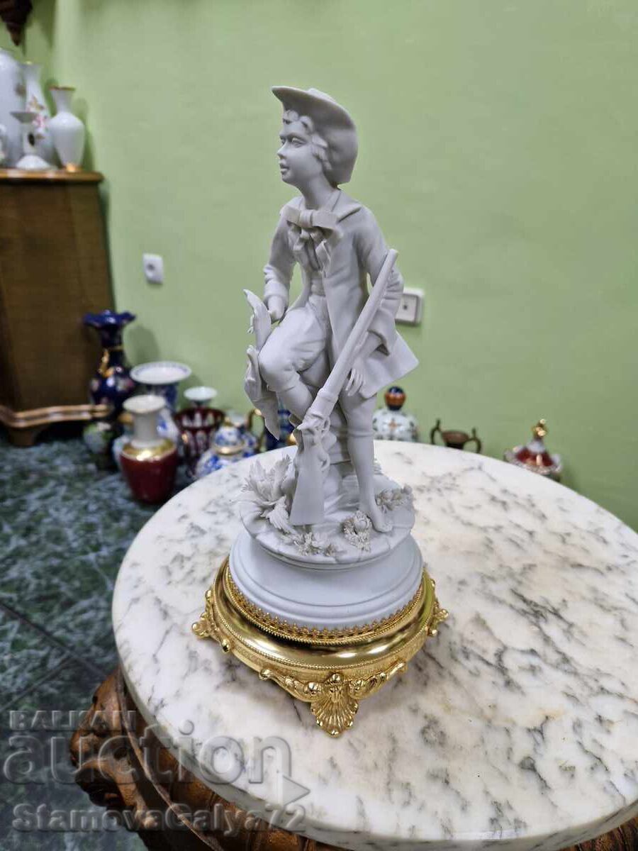 Delivery of Beautiful Capodimonte porcelain collector's figurine