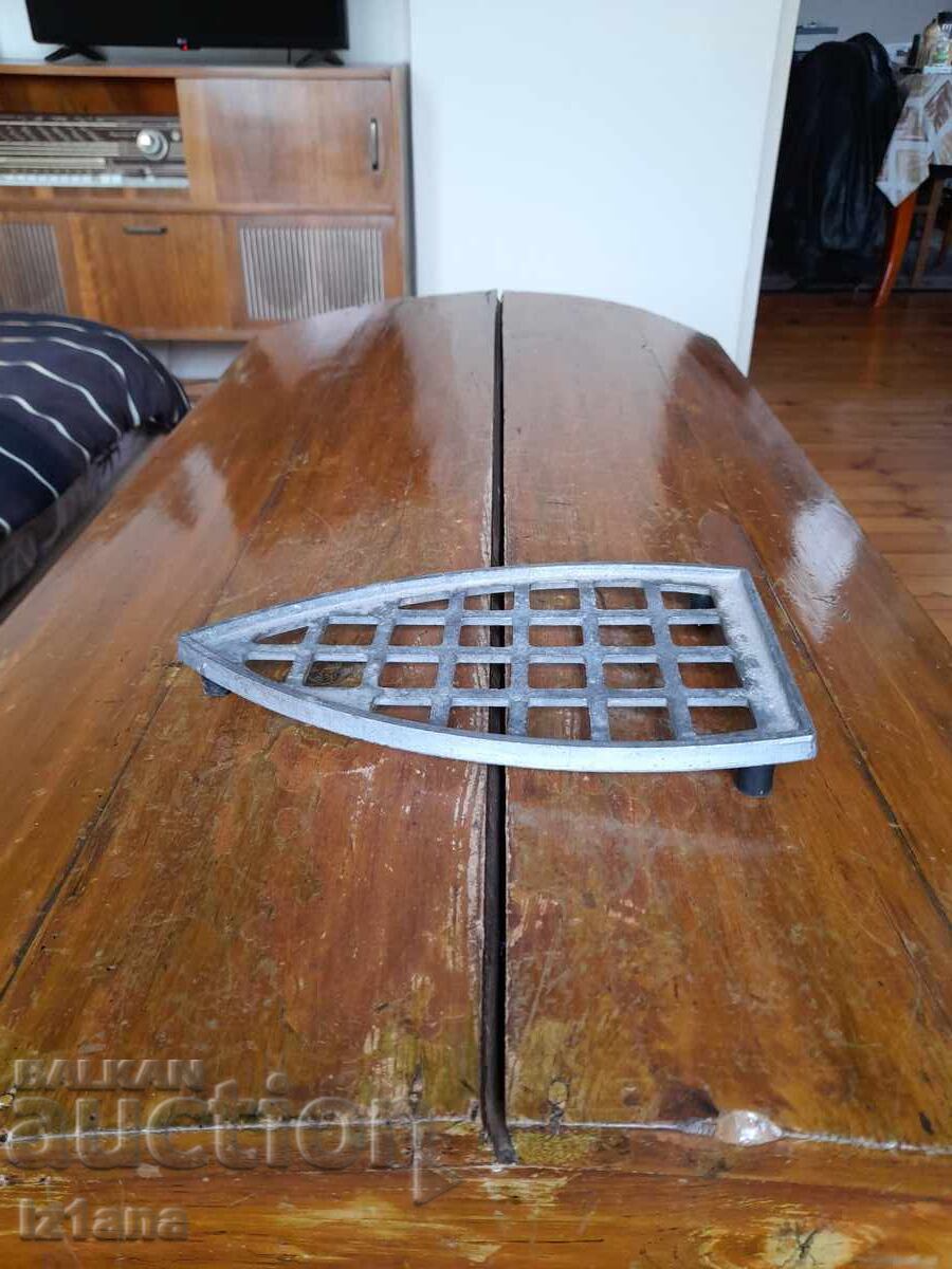 Παλιό σιδερένιο σταντ Παλιό σιδερένιο σταντ