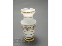 Vază veche de sticlă cu margine aurie