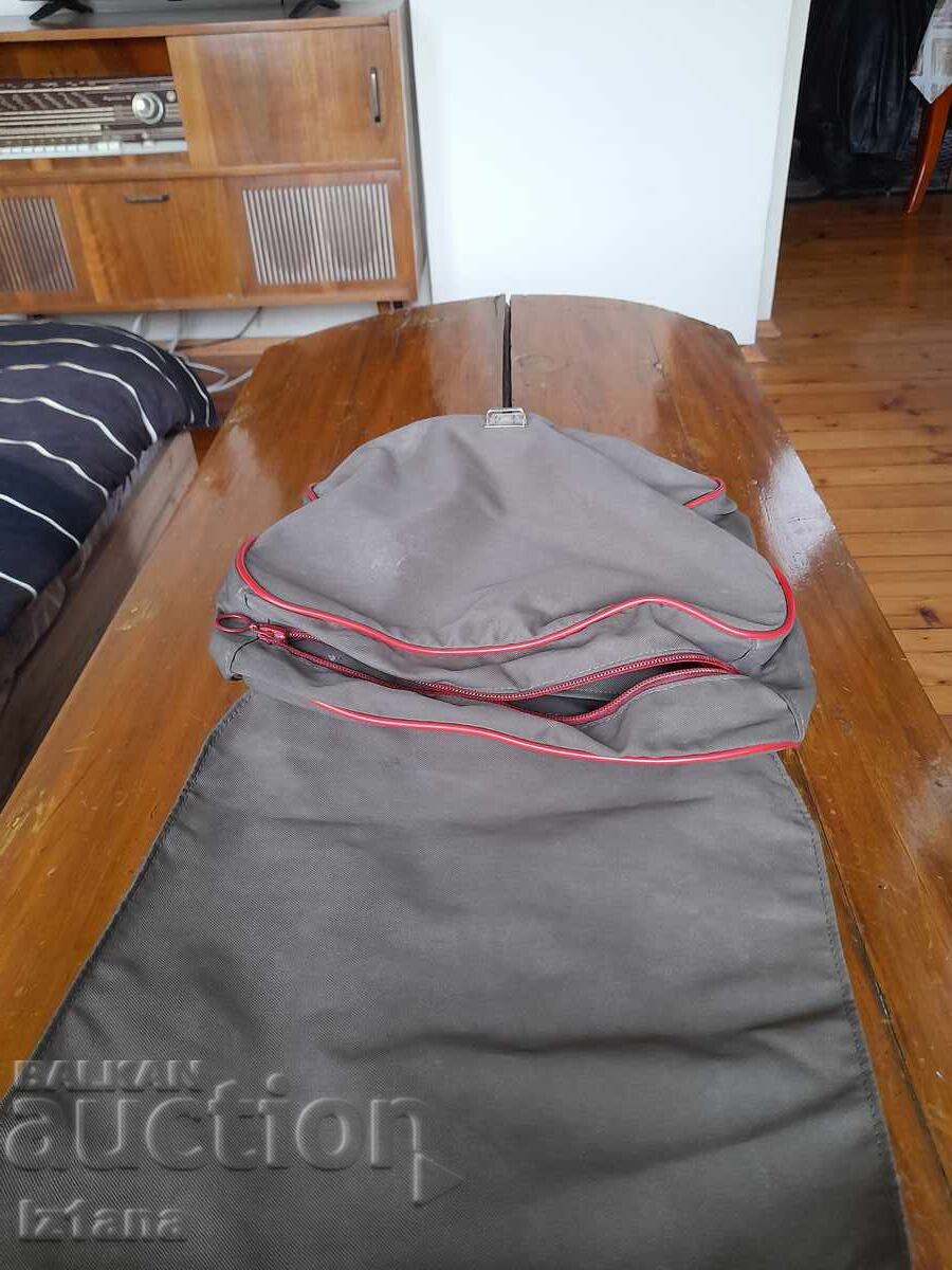 Delivery of Old Military Medical Bag