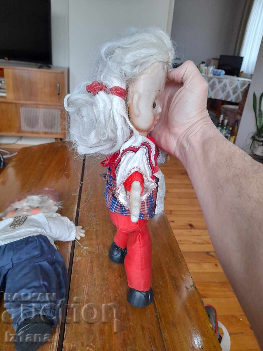 Delivery of Old doll, dolls