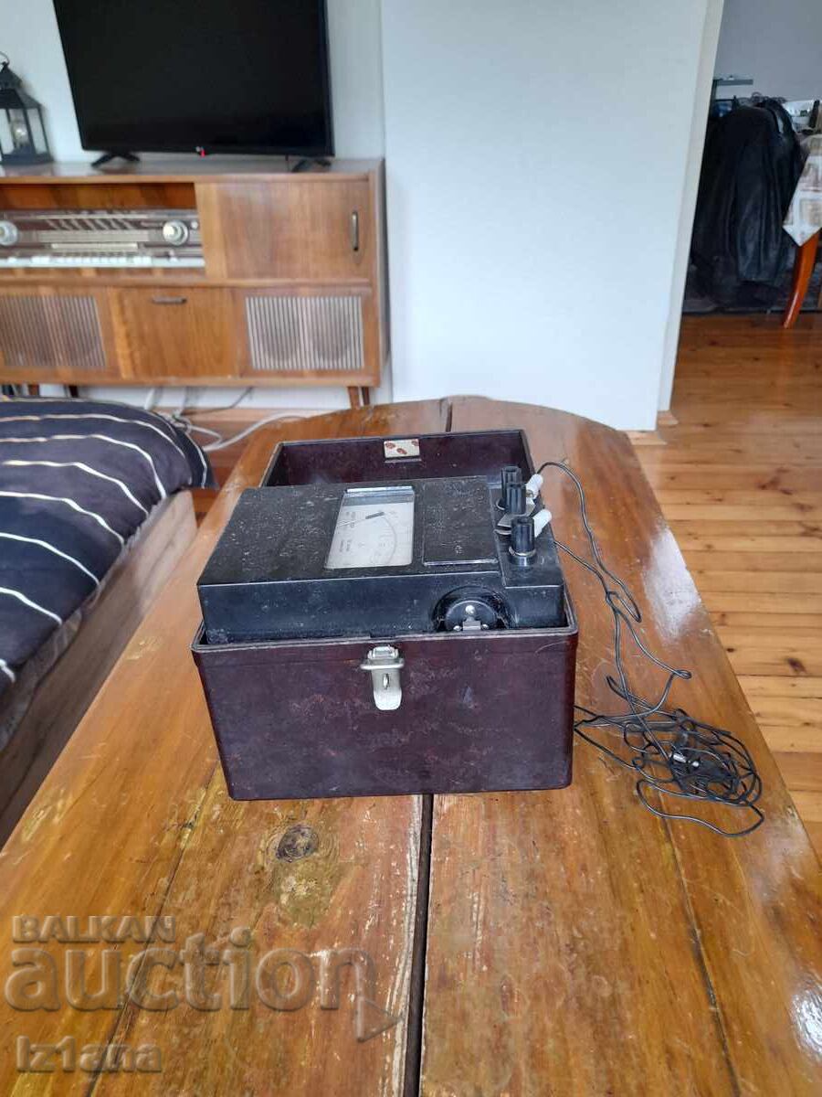 Old megohmmeter M4100/3 with price 130.00 BGN | € 66.47