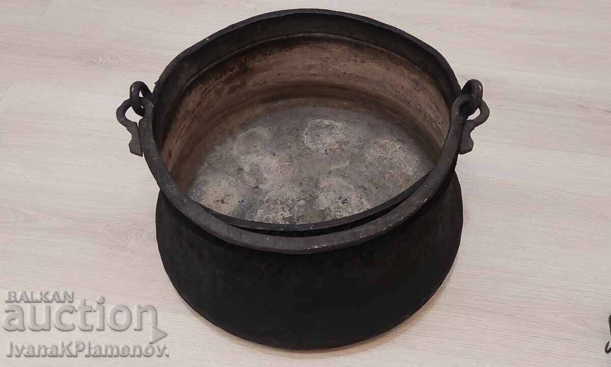 Large copper pot for connoisseurs with price 160.00 BGN | € 81.81 Large copper pot for connoisseurs with price 160.00 BGN | € 81.81