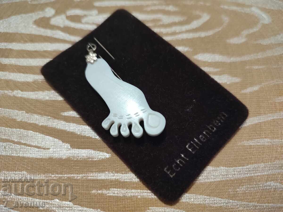 Necklace, stylish and charming, pendant with sun. Bone 1.04.2025 with price 59.00 BGN | € 30.17