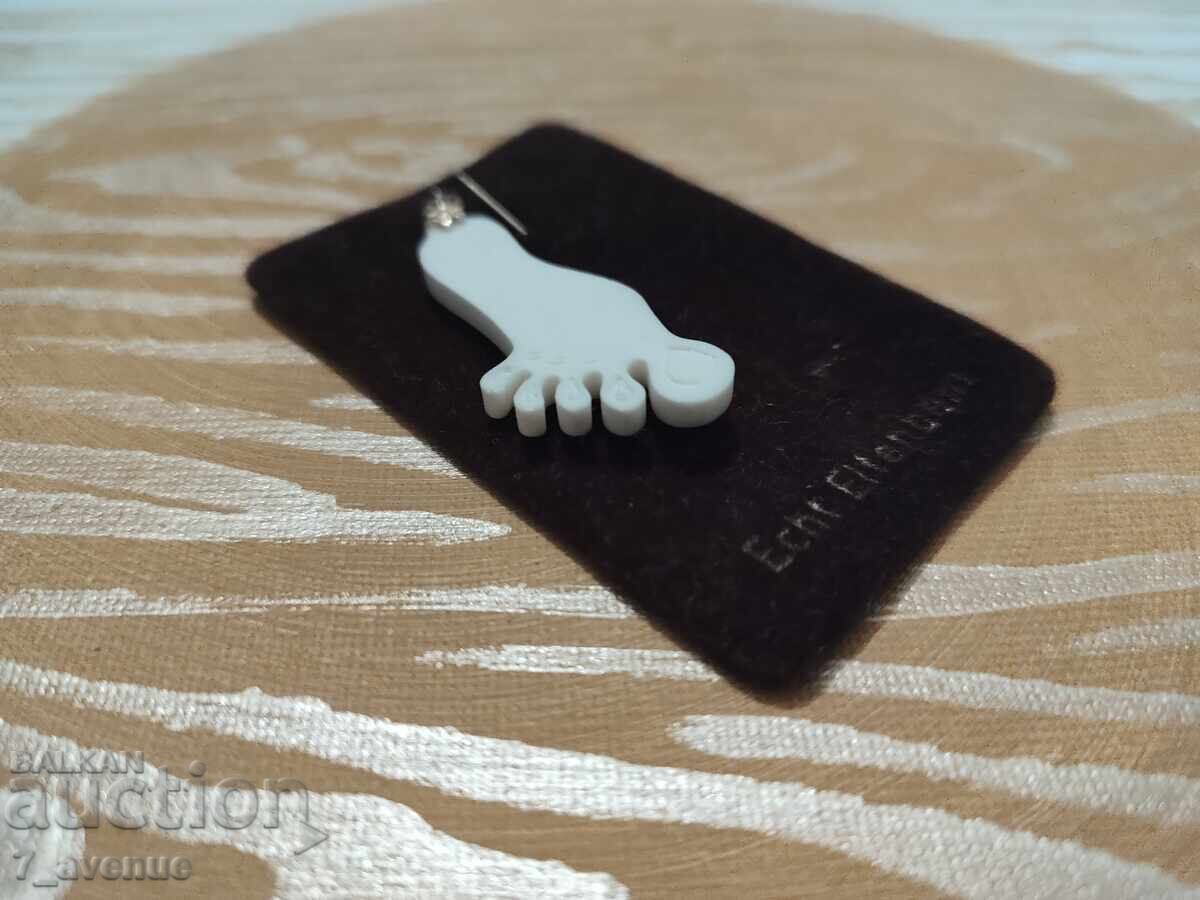 Delivery of Necklace, stylish and charming, pendant with sun. Bone 1.04.2025