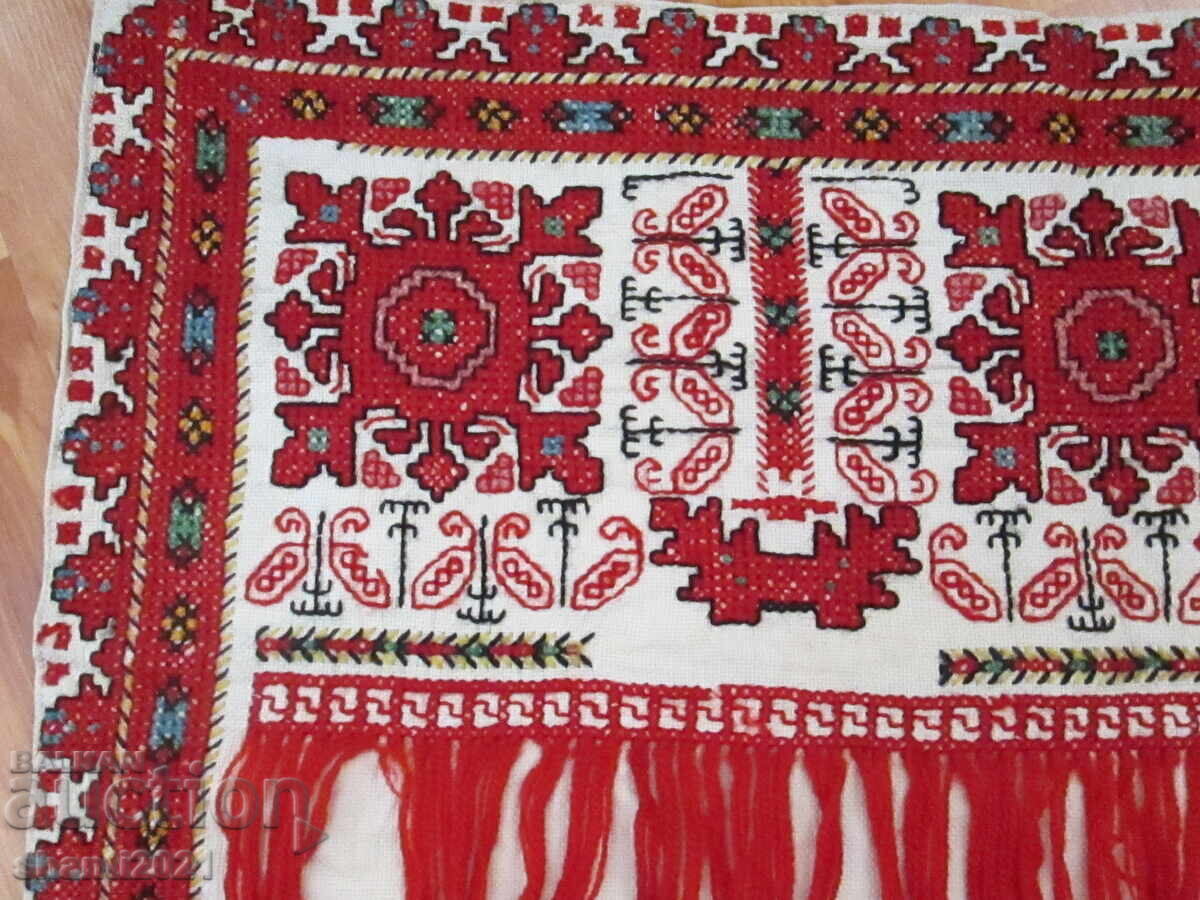 Pillowcase, hand-embroidered, folk motifs with price 65.00 BGN | € 33.23