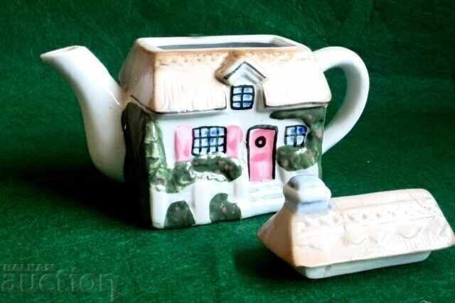 Livrarea Ceainic-căsuță mic de porțelan