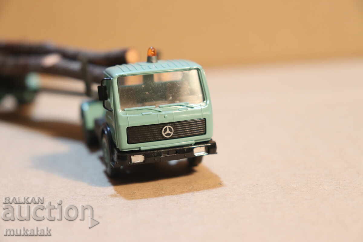 Delivery of WIKING 1:87 H0 MERCEDES BENZ MODEL TRUCK TIR Delivery of WIKING 1:87 H0 MERCEDES BENZ MODEL TRUCK TIR