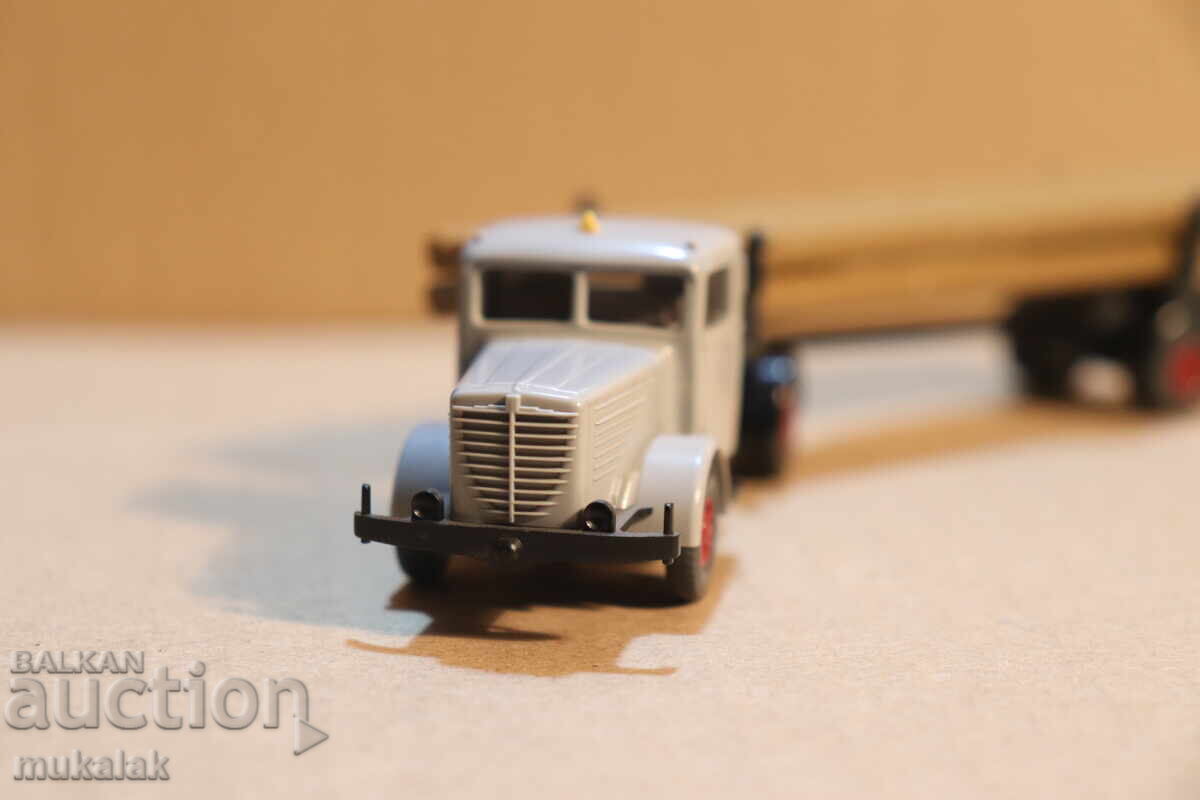 Auction WIKING 1:87 H0 BUSSING?? MODEL TRUCK TIR Auction WIKING 1:87 H0 BUSSING?? MODEL TRUCK TIR