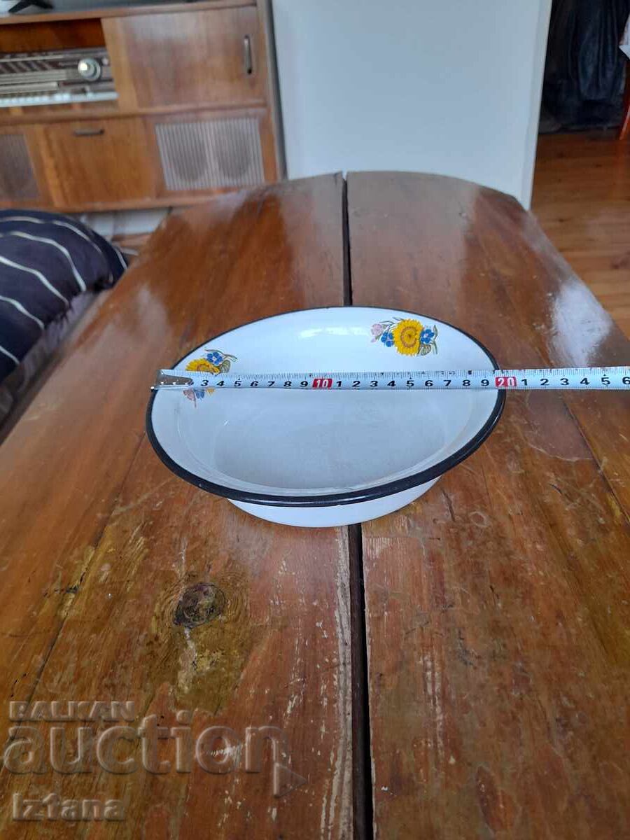 Auction Old enamel bowl Auction Old enamel bowl