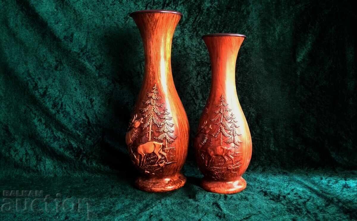Vases with hunting motifs - Deer