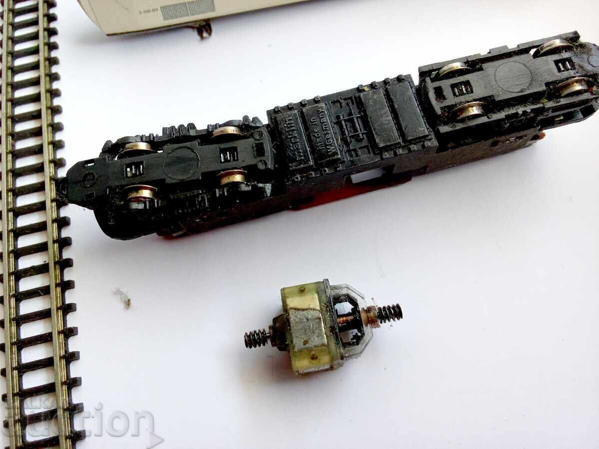 Marklin InterCity-Express Train Scale Z - 7 Marklin InterCity-Express Train Scale Z - 7