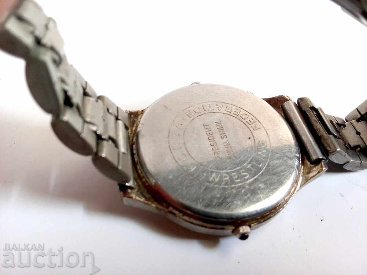 Аукцион Стар часовник двойно време за спортисти Аукцион Стар часовник двойно време за спортисти