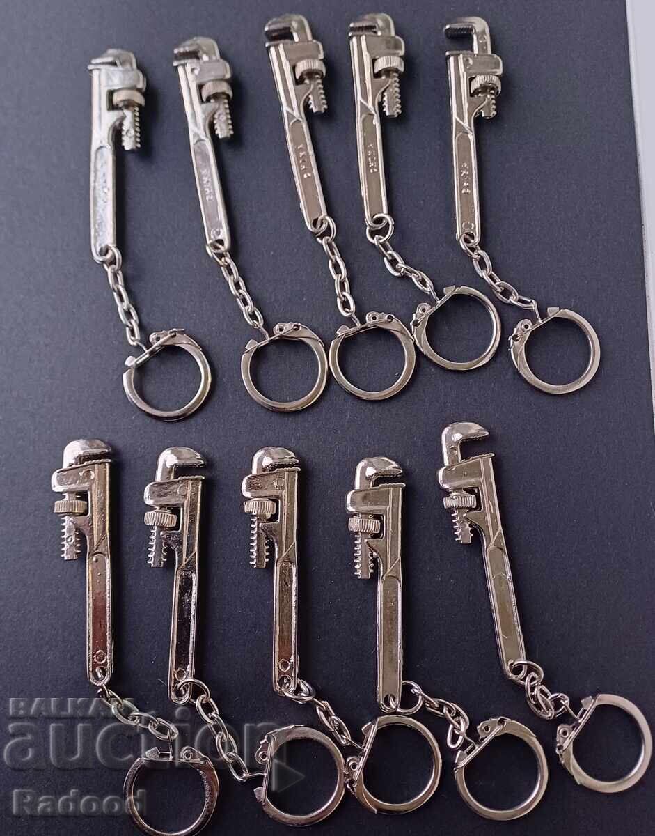 Metal keychain fr. wrench Metal keychain fr. wrench