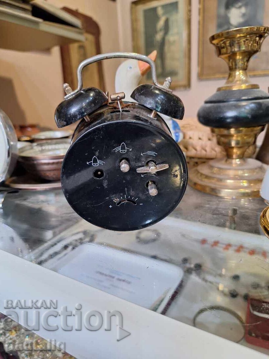 Παράδοση ΞΥΠΝΗΤΗΡΙ Παράδοση ΞΥΠΝΗΤΗΡΙ