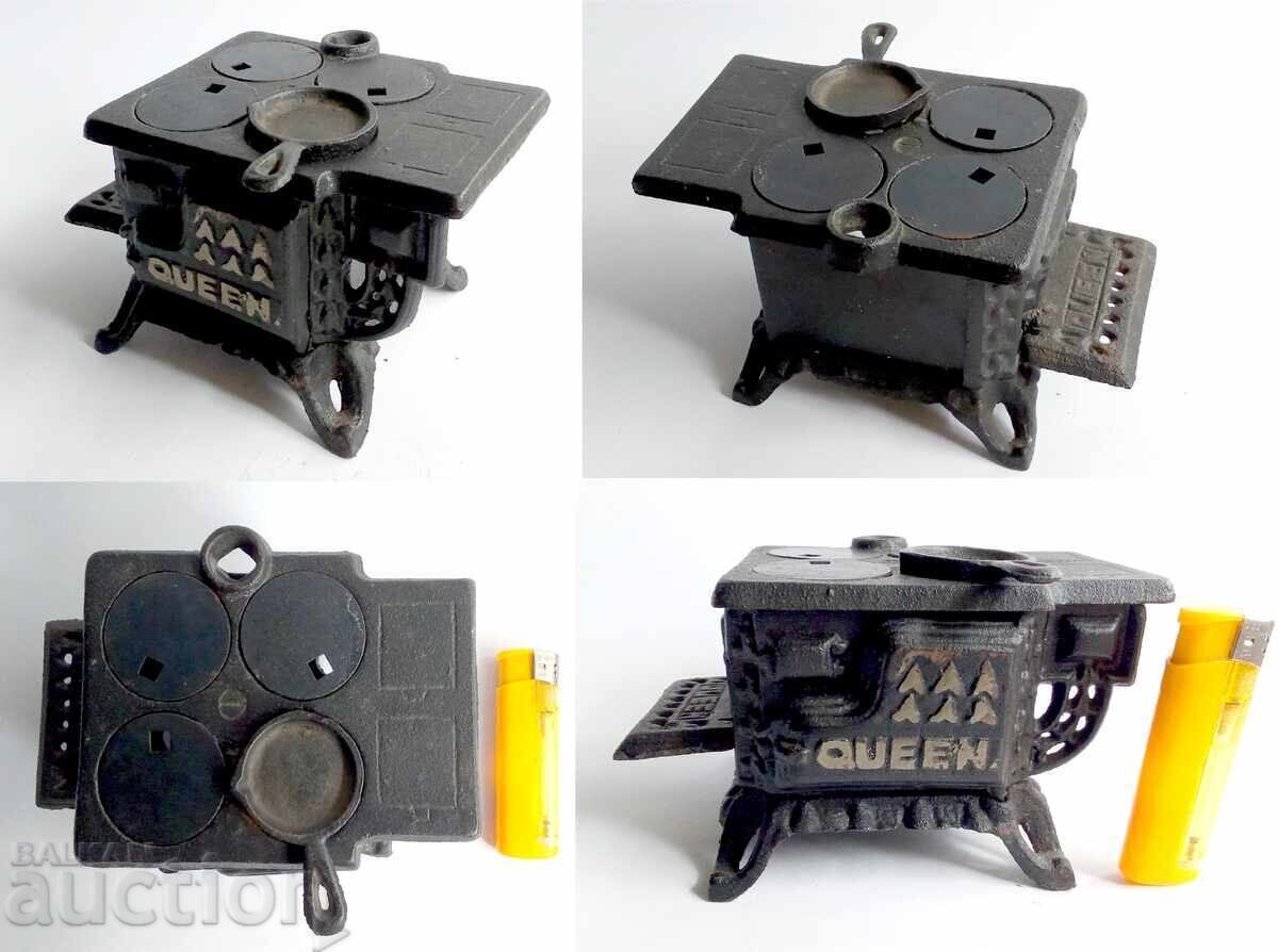 Miniature Cast Iron Wood Stove Vintage Queen from the 1960s - 7 Miniature Cast Iron Wood Stove Vintage Queen from the 1960s - 7