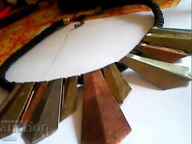 2 τμχ παλιά κολιέ και ένα ασημένιο βραχιόλι, όλα από χαλκό - 6