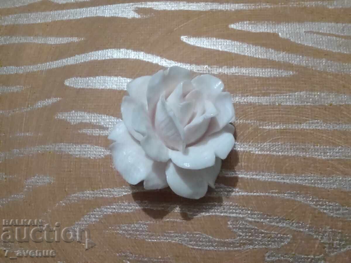 Brooch from bone, very old, ROSE 3.04.2025 with price 99.00 BGN | € 50.62 Brooch from bone, very old, ROSE 3.04.2025 with price 99.00 BGN | € 50.62