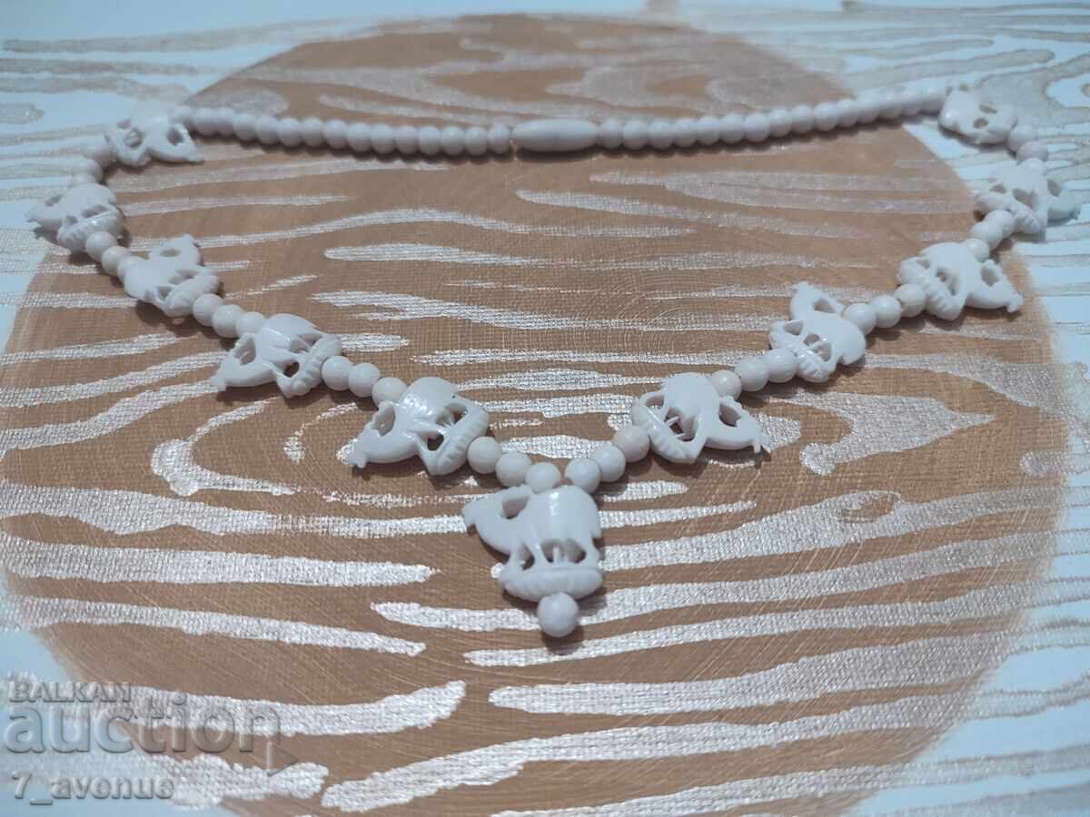 Necklace from sun bone, very old 3.04.2025 with price 99.00 BGN | € 50.62 Necklace from sun bone, very old 3.04.2025 with price 99.00 BGN | € 50.62