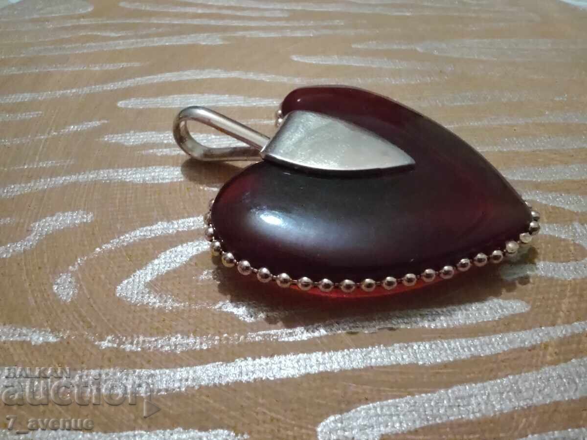 Медальон много красив, стар , стилен 3.04..2025 - 5