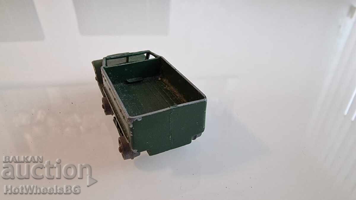 Delivery of MATCHBOX LESNEY 49A Army Half Truck Personnel Carrier 1958 Delivery of MATCHBOX LESNEY 49A Army Half Truck Personnel Carrier 1958