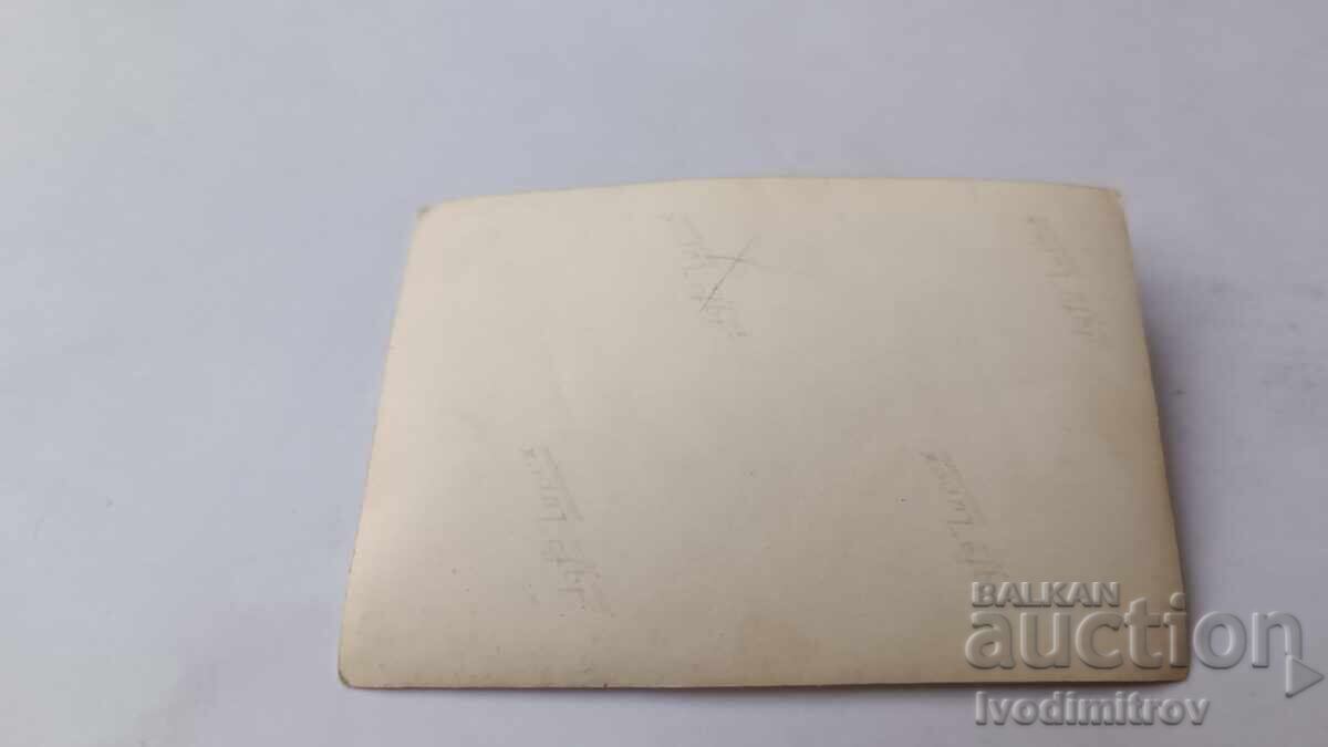 Fotografie Paradă Festivă pe Șosea cu preț 2.15 BGN | € 1.10 Fotografie Paradă Festivă pe Șosea cu preț 2.15 BGN | € 1.10