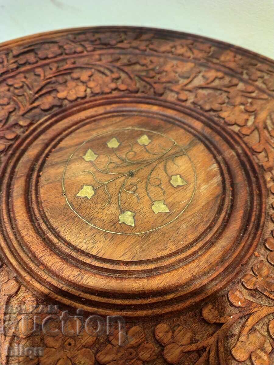 Delivery of Beautiful Wooden Table-Carving Delivery of Beautiful Wooden Table-Carving