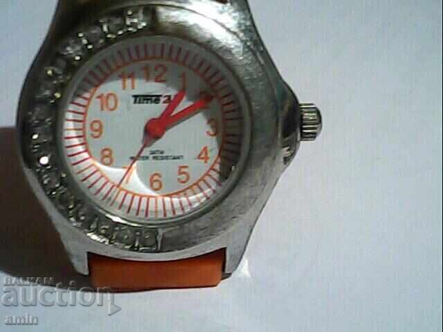 4pcs Ladies' Watches... Working, no batteries needed with price 20.00 BGN | € 10.23