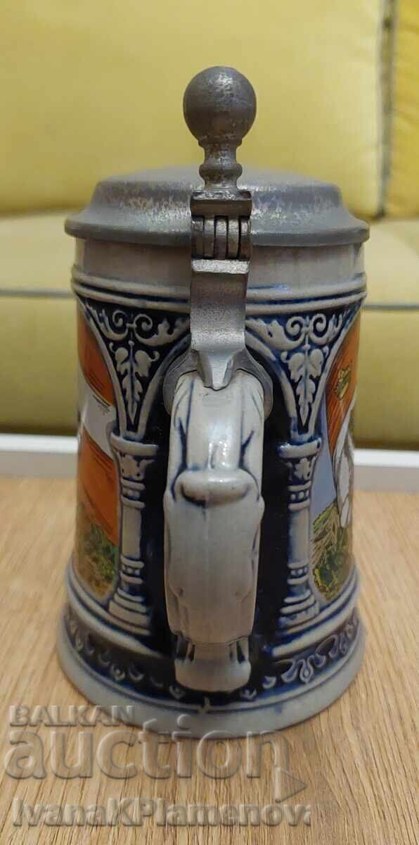 Delivery of Vintage mug for collectors