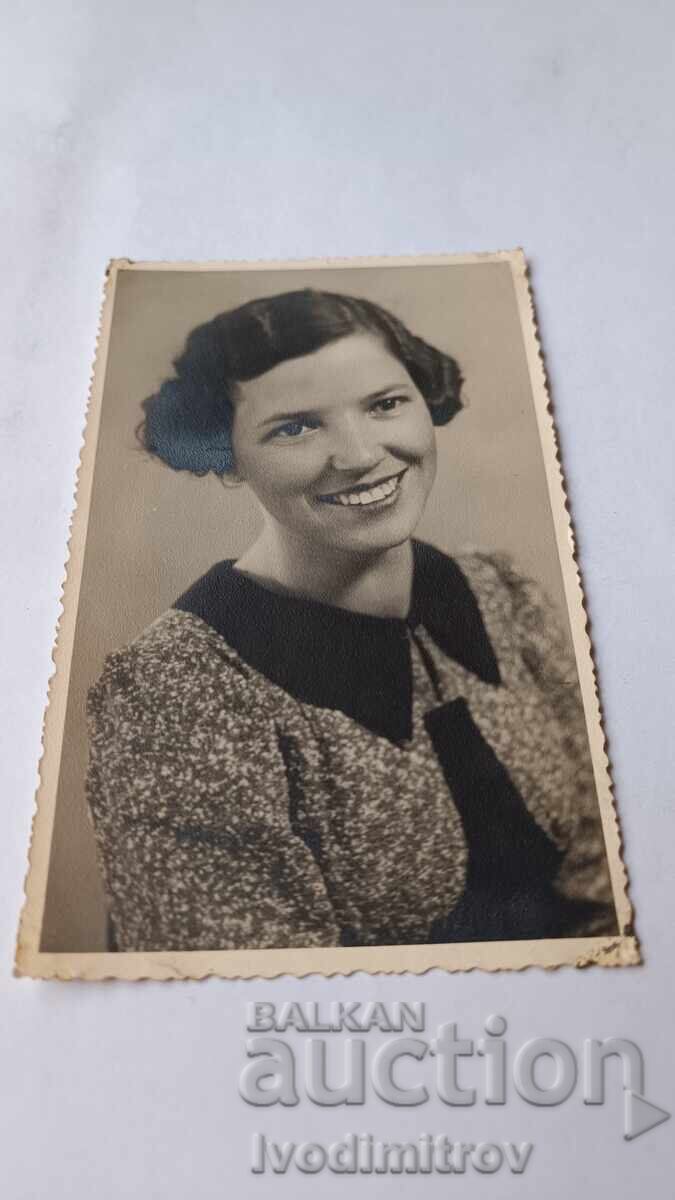 Foto Fată tânără Foto Fată tânără