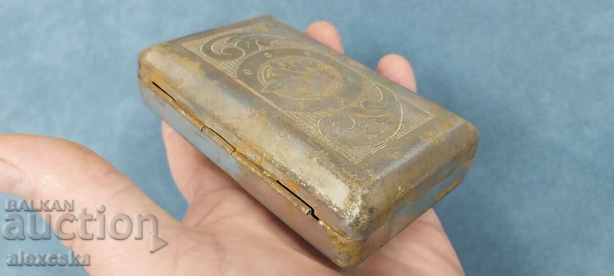 Μια συλλεκτική ταμπακιέρα - 7