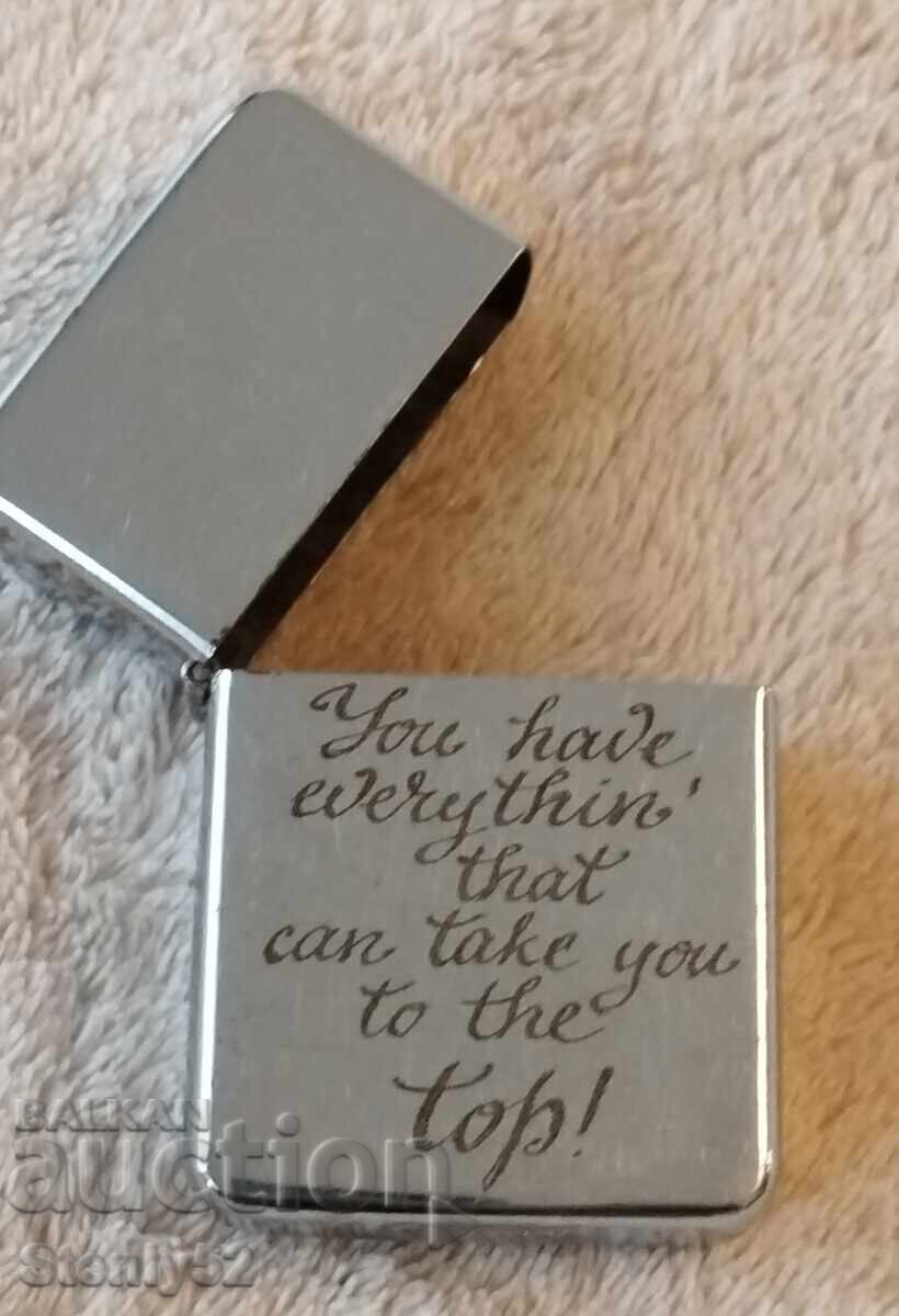 Δημοπρασία Θήκη για βενζινοκίνητο αναπτήρα με χαραγμένες ευχές