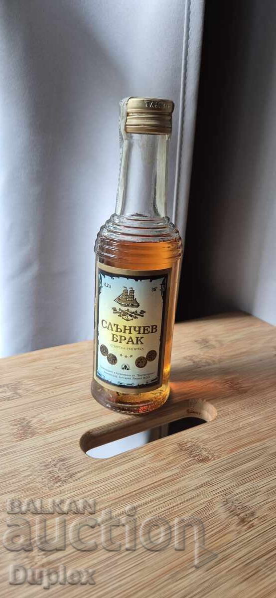 Curioz - brandy Slănchev Briag