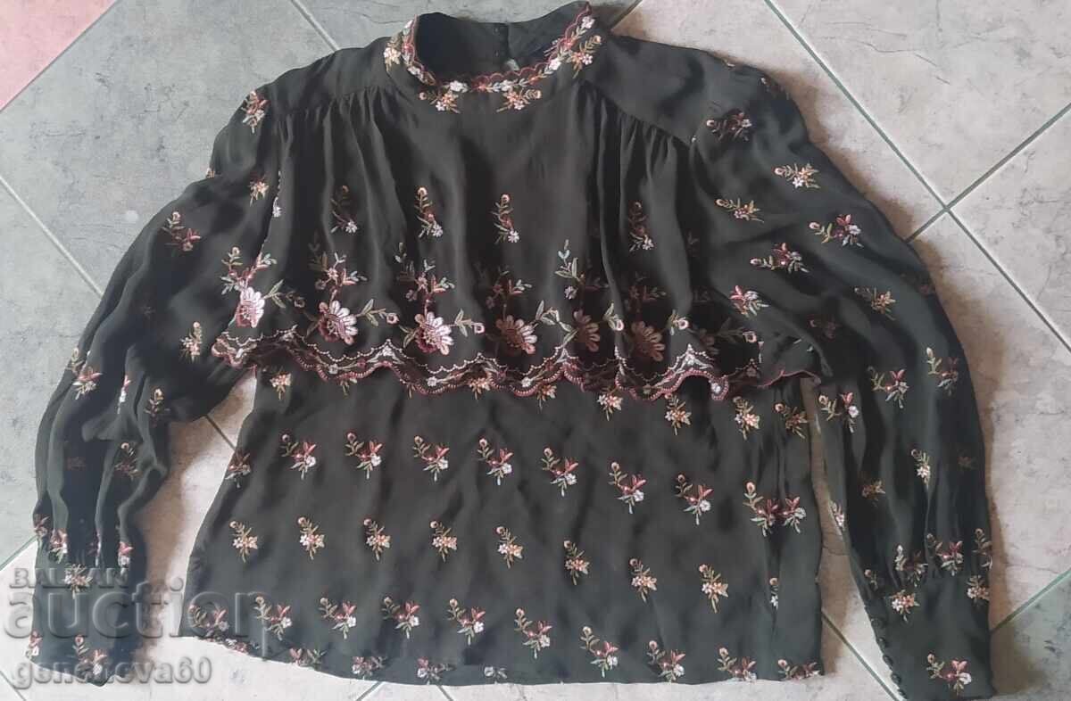 Beautiful green shirt with rich embroidery ZARA - 6 Beautiful green shirt with rich embroidery ZARA - 6