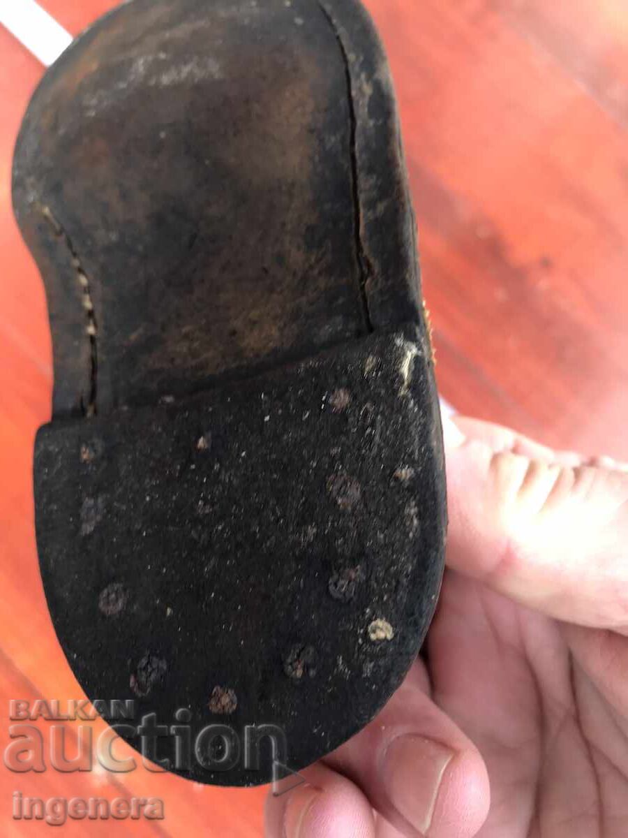 ΠΑΙΔΙΚΑ ΠΑΠΟΥΤΣΙΑ ΔΕΡΜΑΤΙΝΑ ΣΟΛΑ ΑΠΟ ΤΗΝ ΠΡΩΙΜΗ ΣΟΣ ΓΙΑ ΣΥΛΛΕΚΤΕΣ - 6 ΠΑΙΔΙΚΑ ΠΑΠΟΥΤΣΙΑ ΔΕΡΜΑΤΙΝΑ ΣΟΛΑ ΑΠΟ ΤΗΝ ΠΡΩΙΜΗ ΣΟΣ ΓΙΑ ΣΥΛΛΕΚΤΕΣ - 6