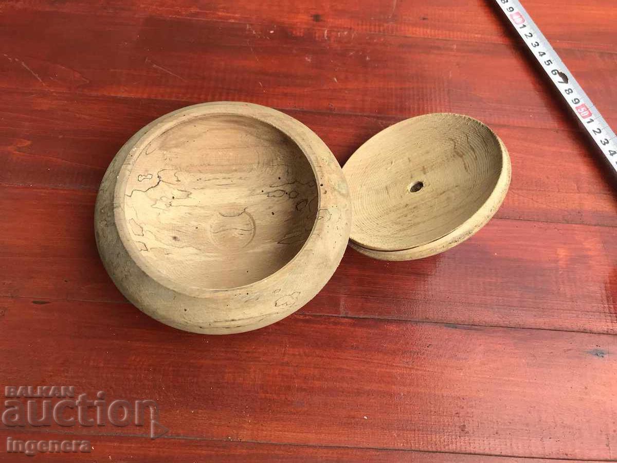 Delivery of Candy box jar wood old box Delivery of Candy box jar wood old box