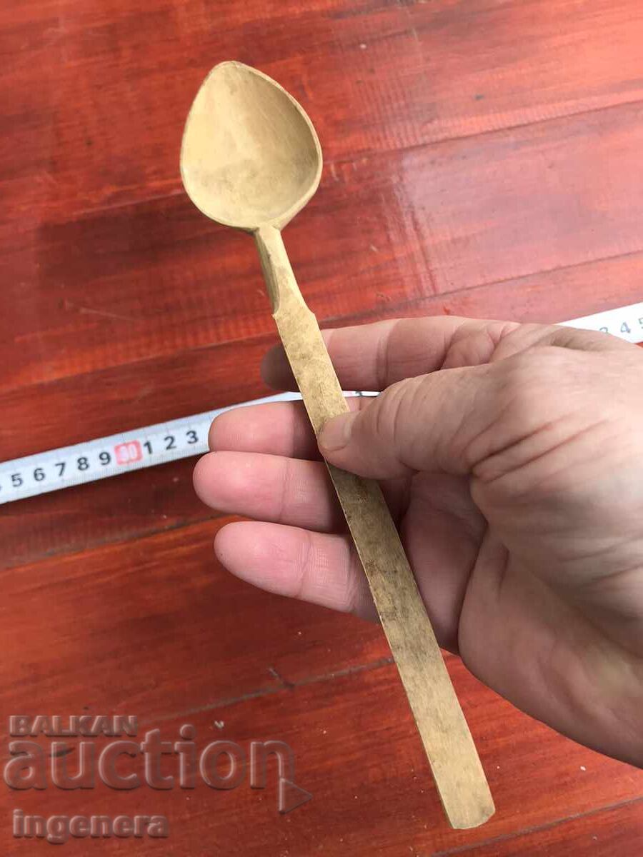 Auction ANTIQUE HAND CARVED WOODEN SPOON Auction ANTIQUE HAND CARVED WOODEN SPOON