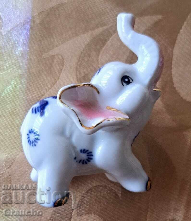 Three adorable porcelain elephants - 6 Three adorable porcelain elephants - 6