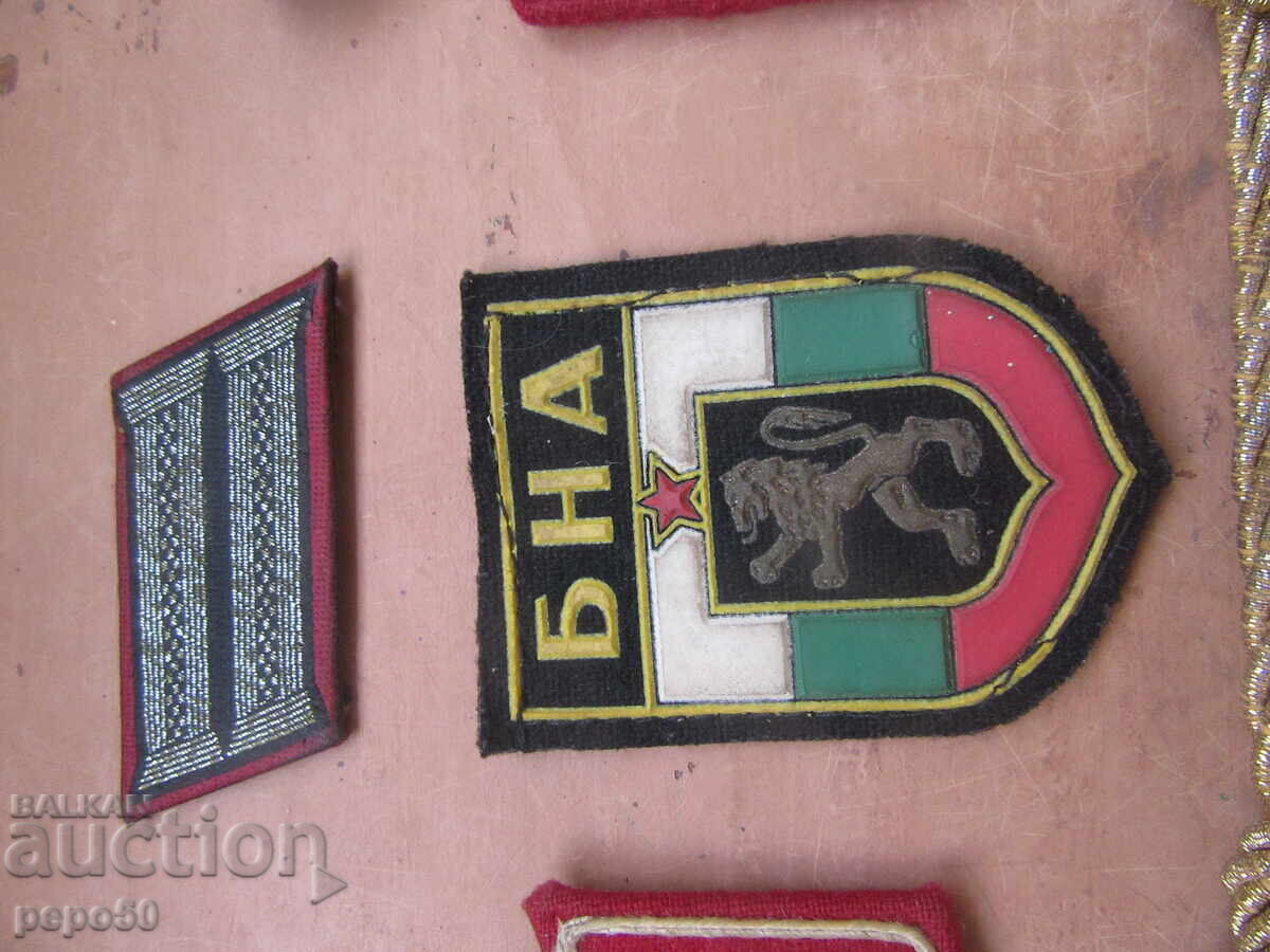 Παράδοση ΠΑΛΑΙΑ ΣΤΡΑΤΙΩΤΙΚΑ ΕΞΑΡΤΗΜΑΤΑ - 14 τμχ