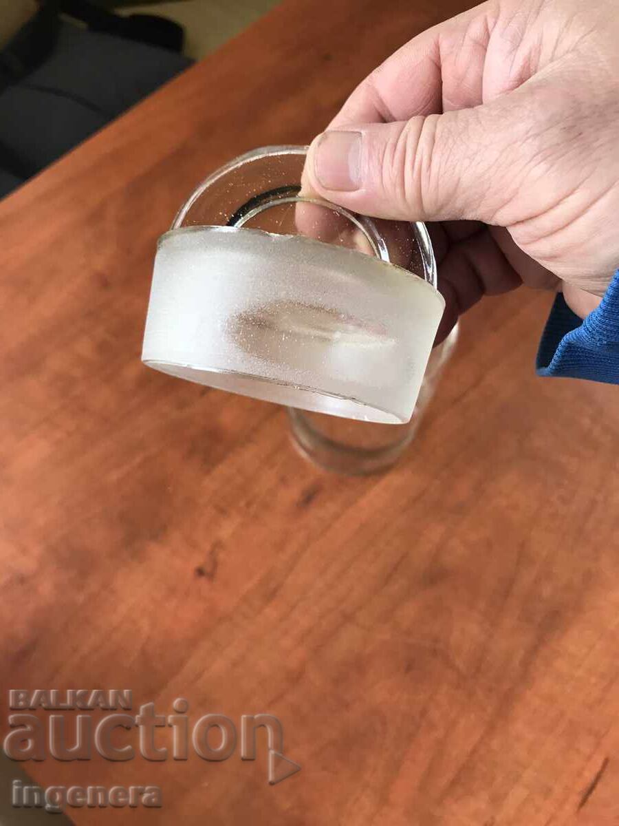 Аукцион БУРКАН СЪД КУПА СТЪКЛО ЛИТЪР И ПОЛОВИНА ОТ СОЦА