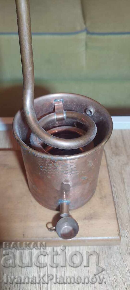 Auction  Distiller for honey, model for connoisseurs