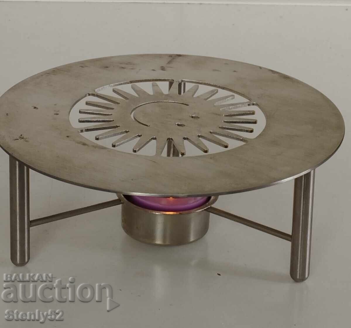 Свещник от Инокс за благоуханни свещи. Свещник от Инокс за благоуханни свещи.