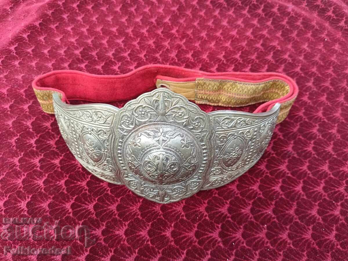 Mari paftale pentru costumul popular Mijac din Smilevo, Azot și Kruševo cu preț € 1840.65 | 3600.01 BGN Mari paftale pentru costumul popular Mijac din Smilevo, Azot și Kruševo cu preț € 1840.65 | 3600.01 BGN